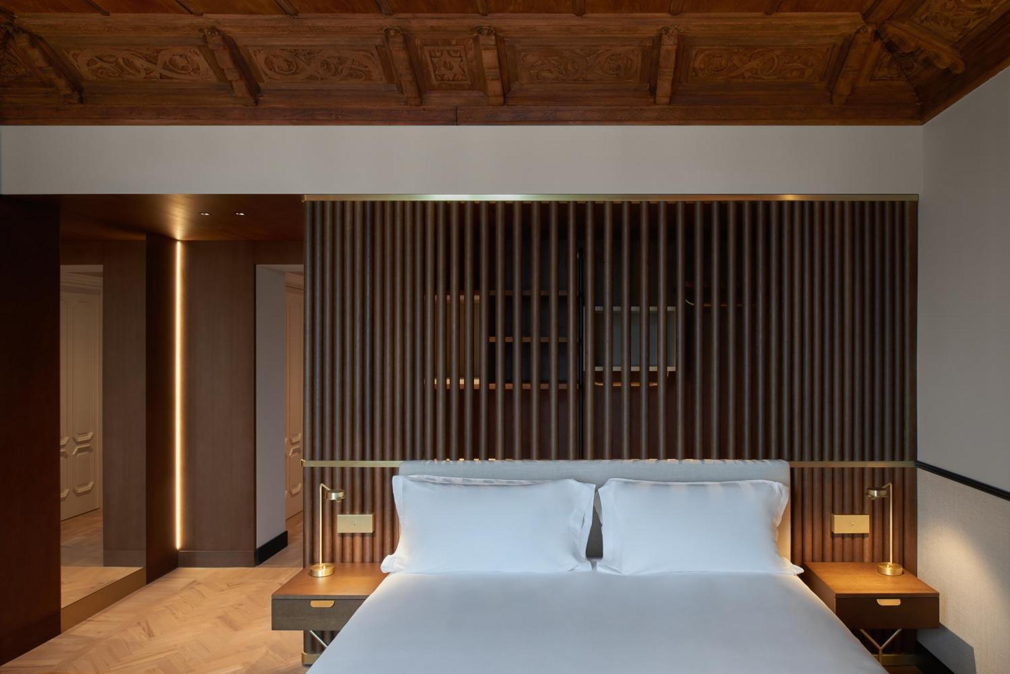 Amabilia Suites Милан Экстерьер фото