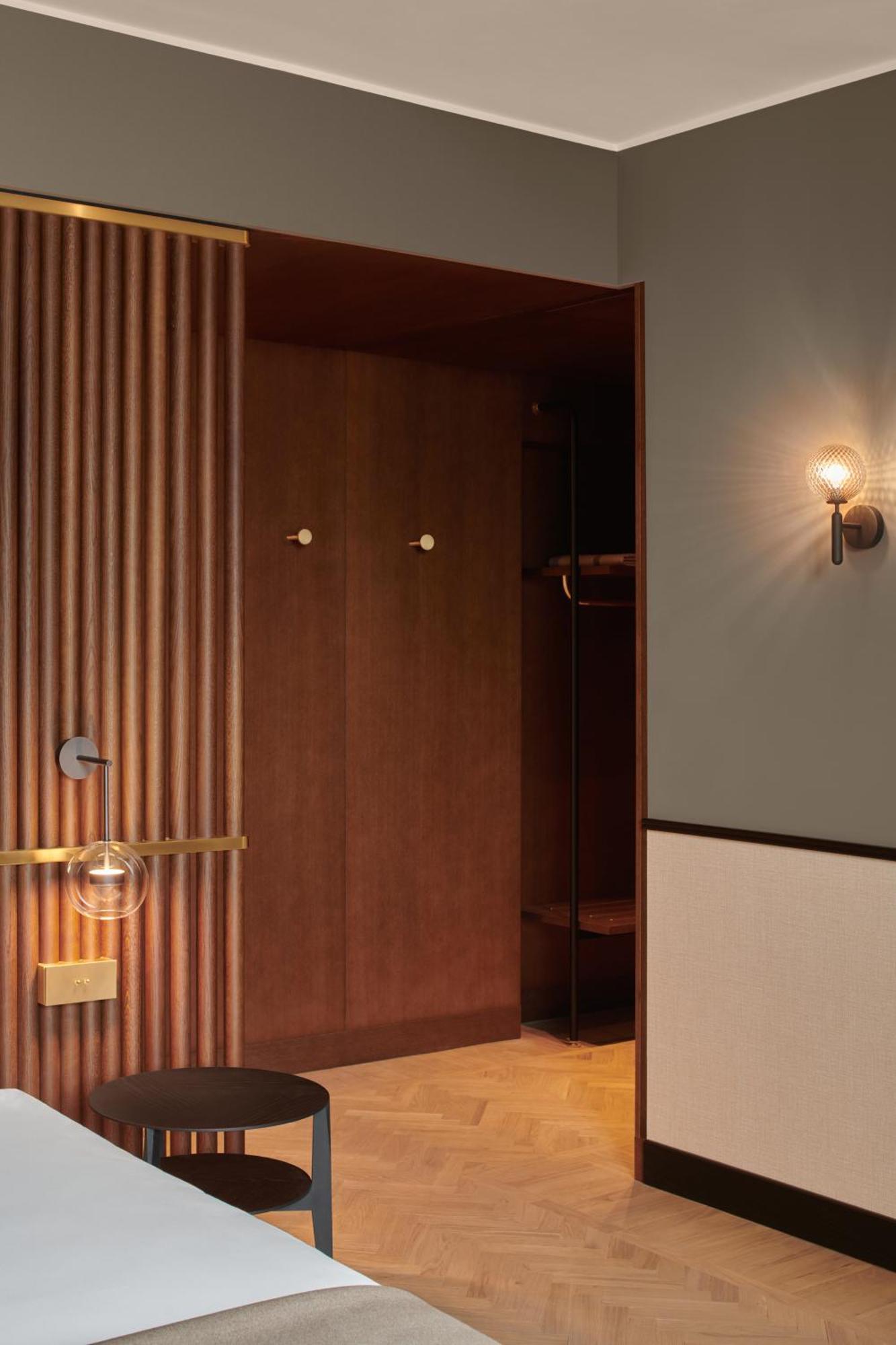 Amabilia Suites Милан Экстерьер фото